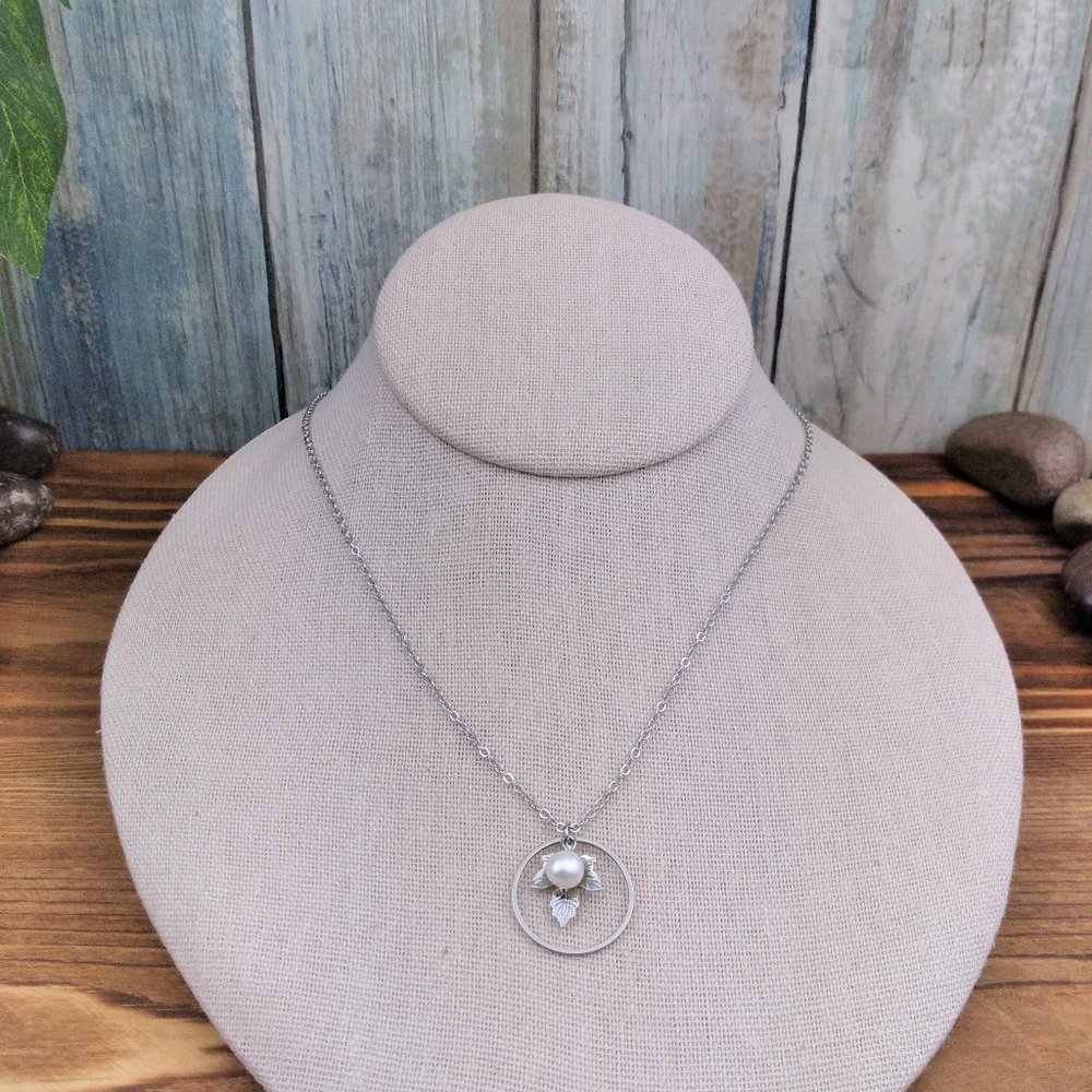 Cultured Pearl Circle Leaf Charm Chain Necklace - Picture 2 of 2